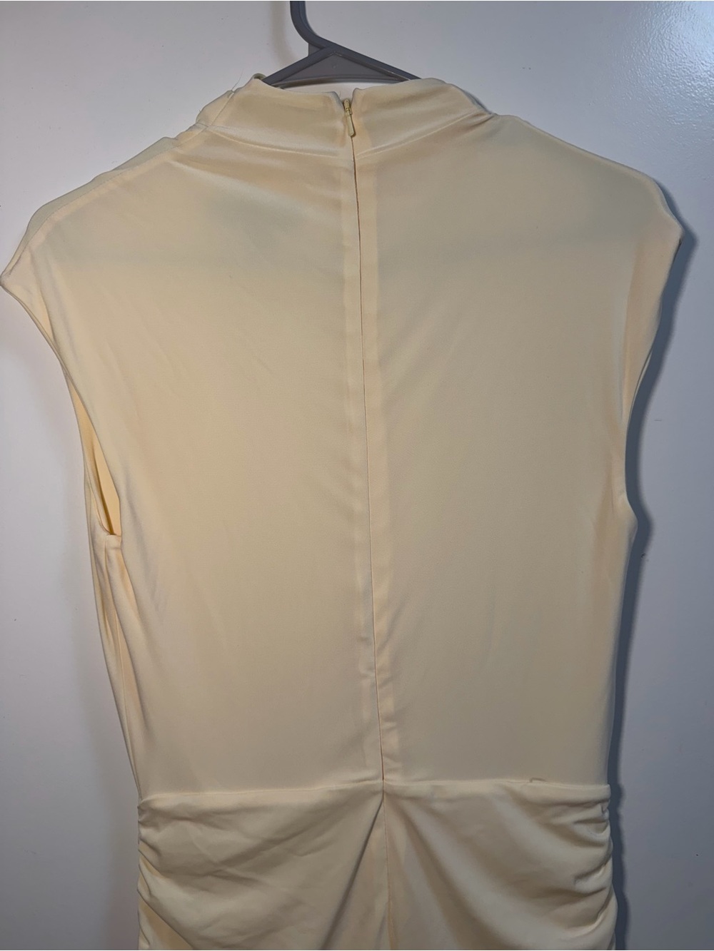Club L London Lorenza Pale Lemon High-Neck Ruched Maxi Dress – Size US 6 - Picture 10 of 10